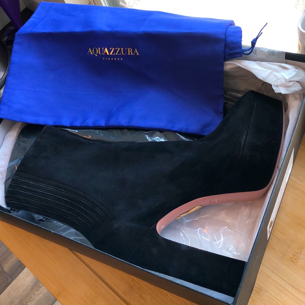 Aquazzura Saint Honore Plateau Bootie - Black Suede